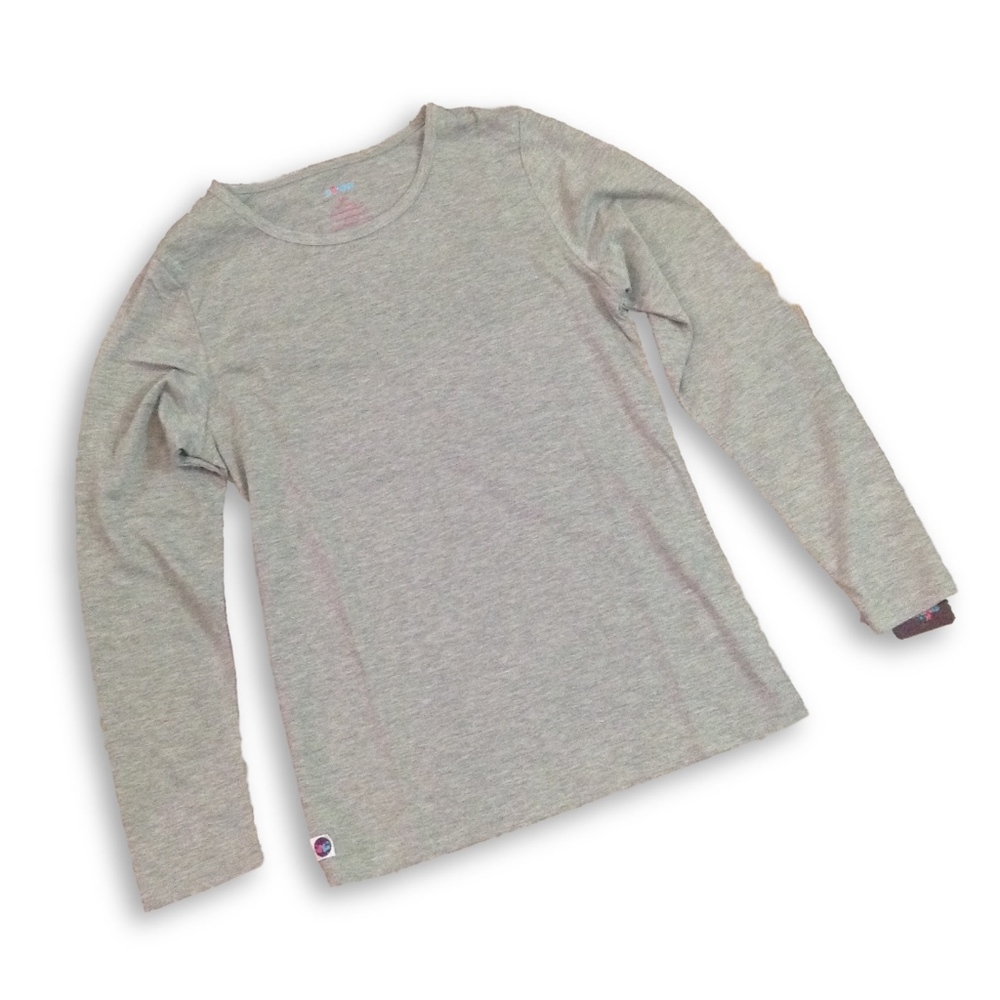 NWT Sivaan Gray Long Sleeve Crewneck Undershirt